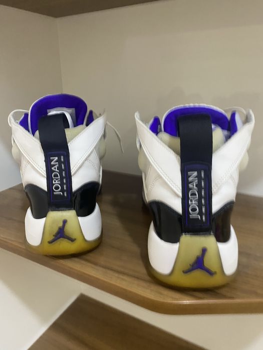 Кроссовки jordan оригинал р. 42,5 17000 б/у