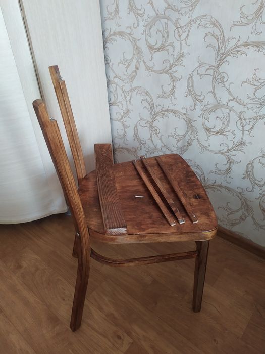 Продам стулья бу