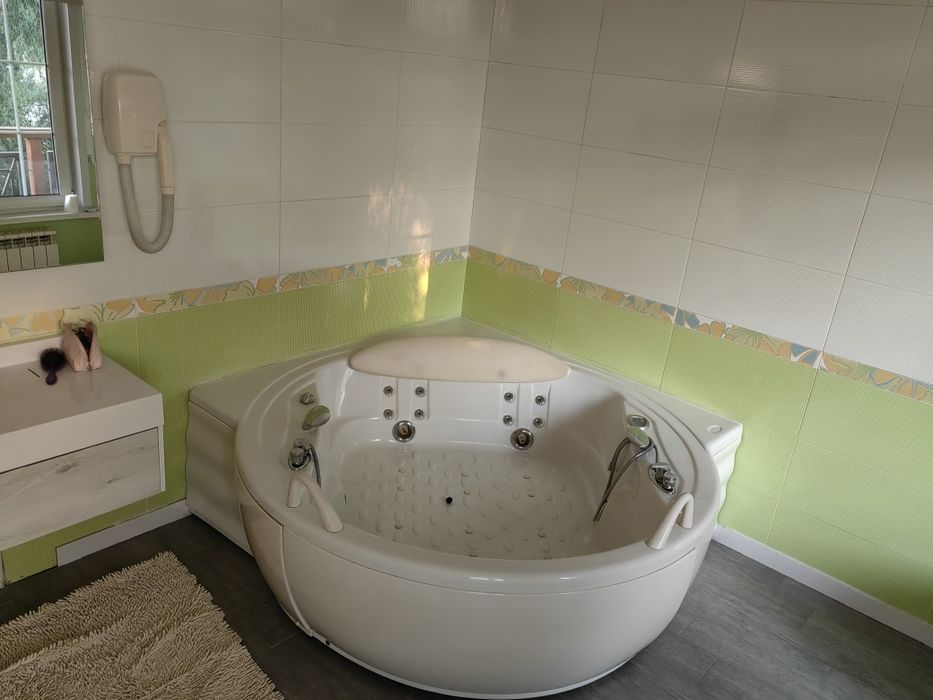 Джакузи с гидромассажем,, самовывоз