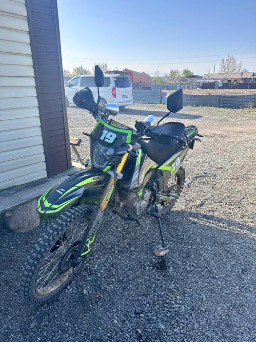 Мотоцикл Жебе 250куб 19