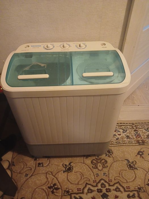 Продам машинку полуавтомат !!!