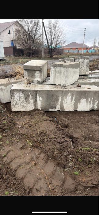 Продам блоки в хорошем сгстоянии