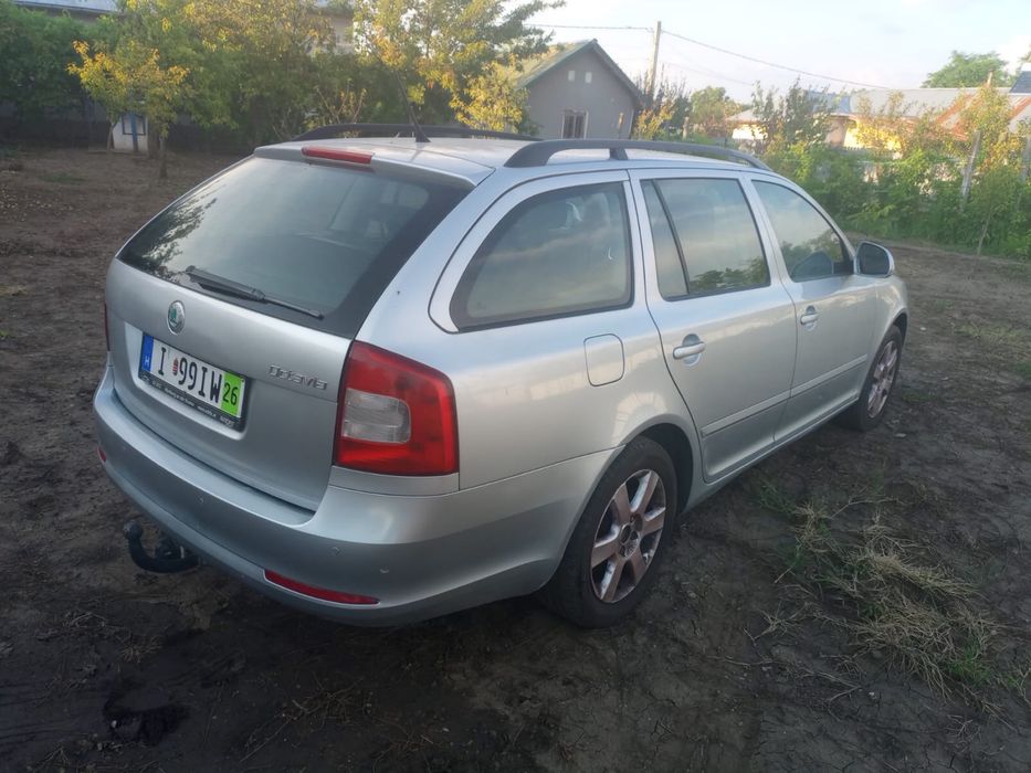 SKODA Octavia 2011 — imagine 5