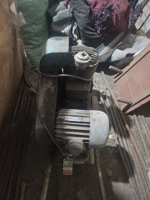 Продам компрессор