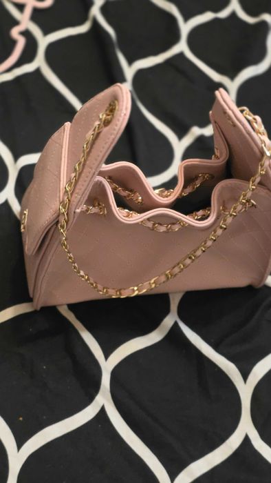Geanta Chanel noua