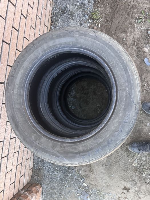 Продам шины летние 215/60 r16