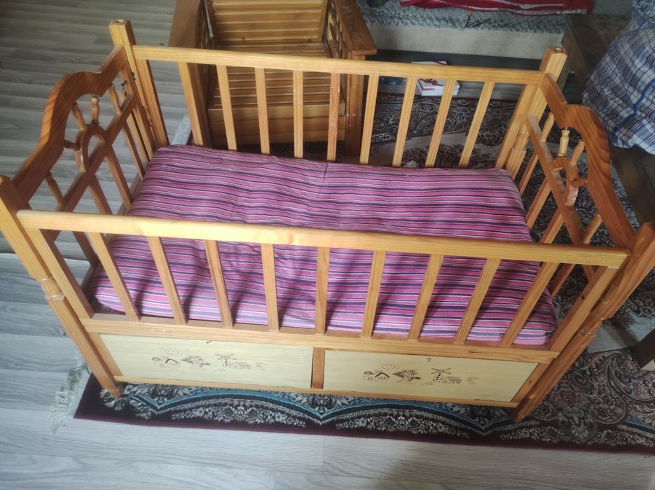 Манеж сатылады матрасы мен бірге