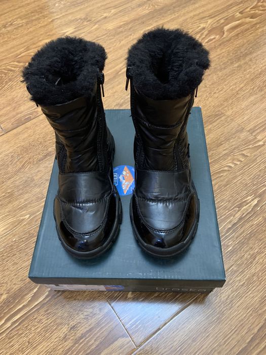 Продам детские сапожки