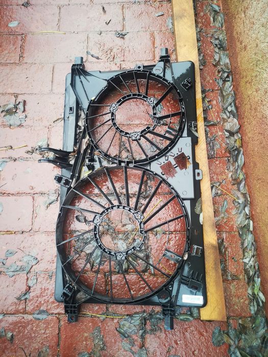 Carcasă electroventilator ventilator Renault Master 3 Opel Movano 2.3