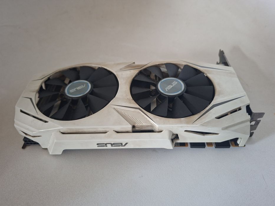 Placa video asus gtx 1070 dual