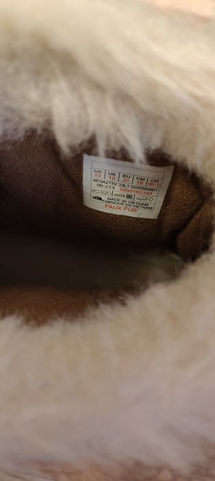 Продам детские зимние кроссовки