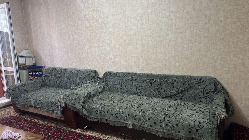 Дарю диван в хорошем состоянии