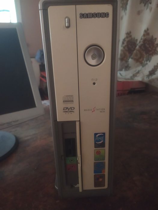 samsung kompyuter ishlaydi