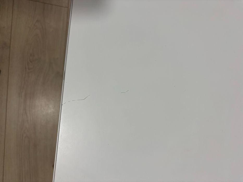 Birou alb model jisk