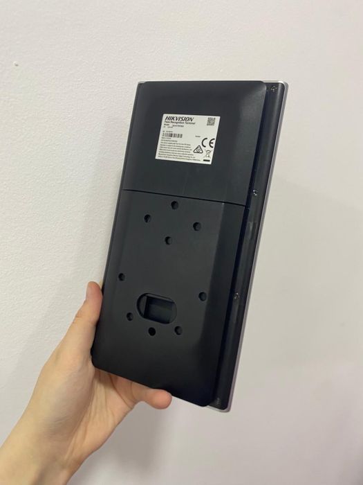 Умный видеодомофон Hikvision
