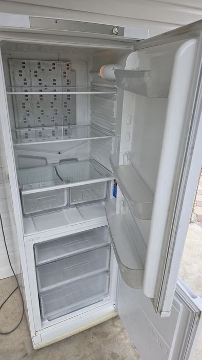 Продам холодильник