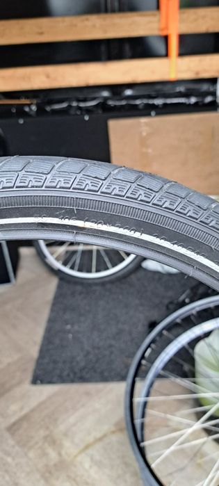 Капли и гуми за велосипеди, 28, 26