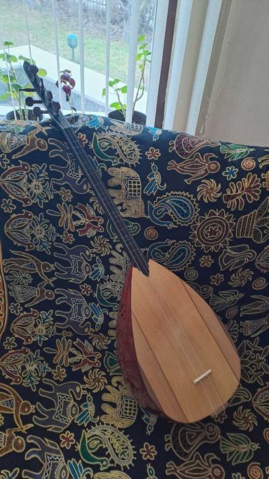 Нов неупотребяван Саз (баглама) къс сап, с вграден микрофон