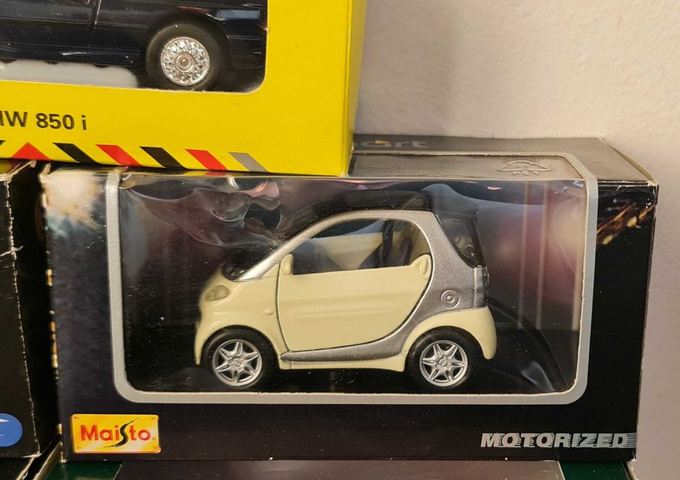 WELLY Auto Club 1 34 м. Maisto Sportscar