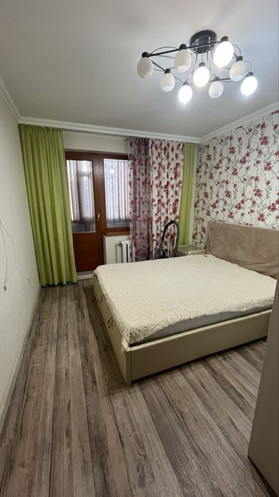 Продам 3 ком.кв на 8 микрорайоне