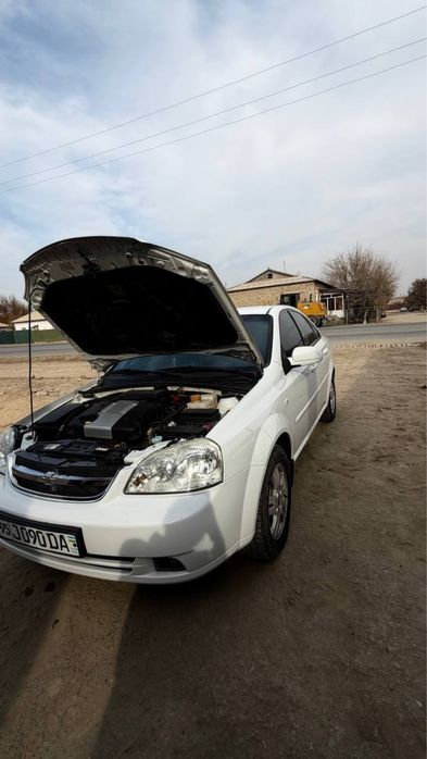 Ласетти 1 .8  жылы 2010.  Жургени.  250 000