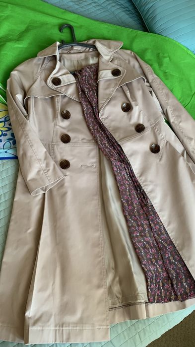 Плащ шикарный на 48 размер