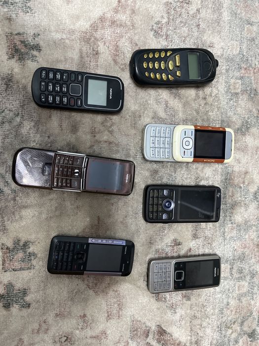 Стариные телефоны