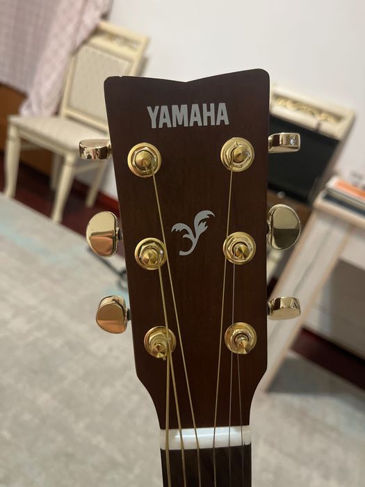Yamaha гитара в новом состоянии
