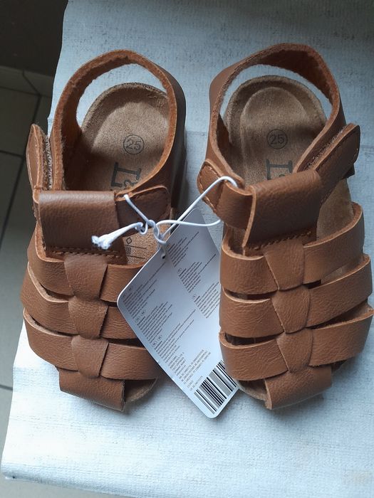 Детски сандали от естествена кожа