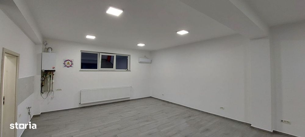 Cladire P+2 (duplex), Otopeni, potrivită pentru activitate comerciala