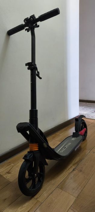 Самокат двухколесный