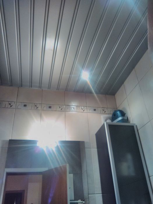 Хънтър Дъглас окачени тавани за баня