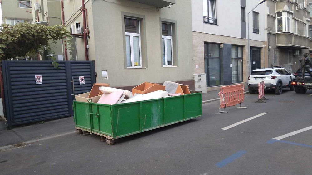 Transport container moloz,moluz,gunoi,deseuri,pamant