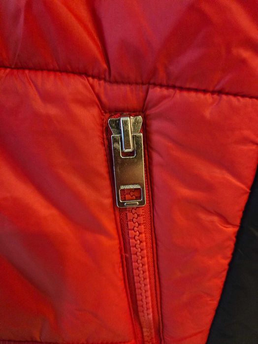 Детски елек Diesel 10-12 г. / 100 % Оригинален / Перфектно състояние