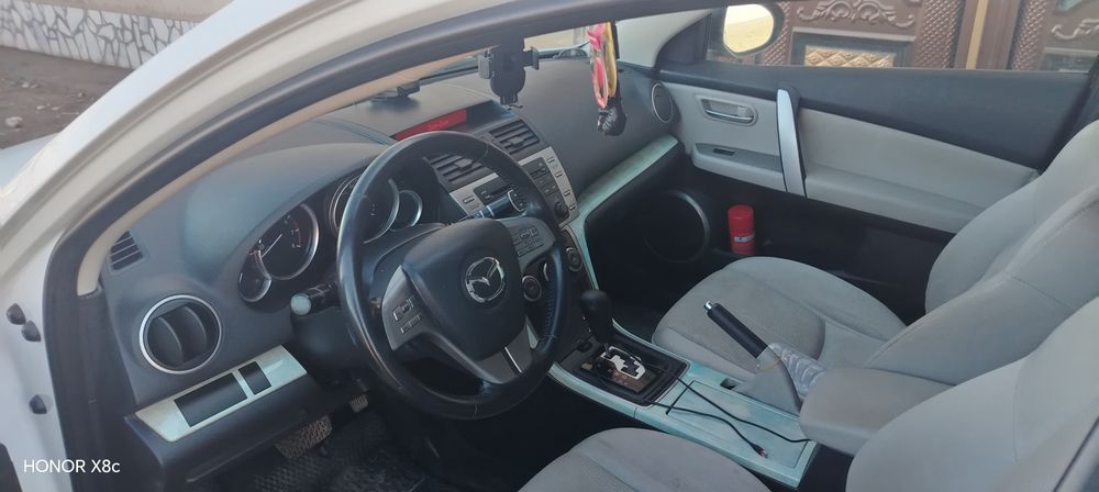 Mazda 6 srochna sotiladi