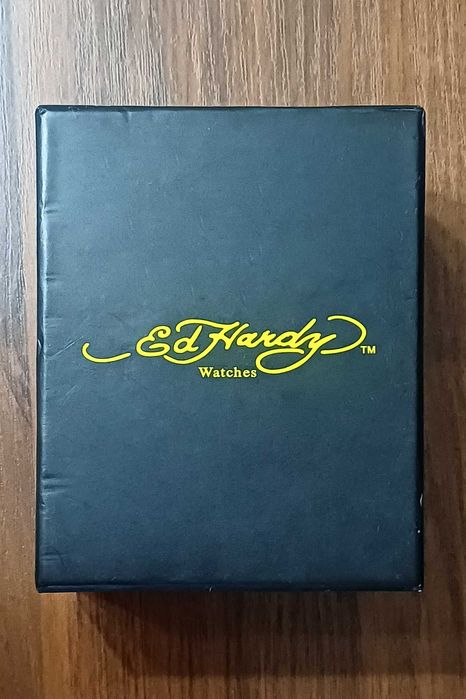 Наручные кварцевые часы бренда Ed Hardi