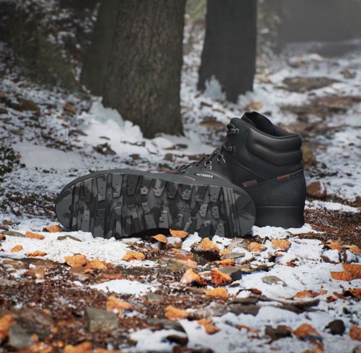 Продам Adidas Terrex Snowpitch C.RDY