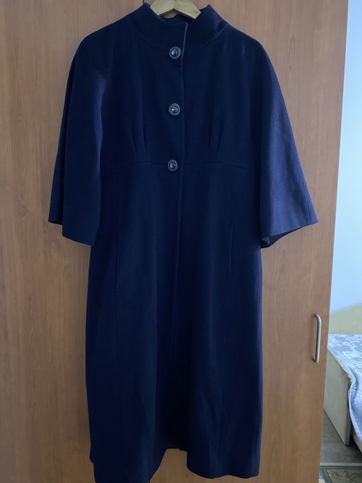 Продается б/у Пальто производство Италия