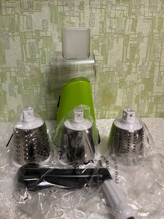 Ручной кухонный комбайн