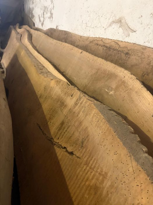 Дубовые доски срочно поодам