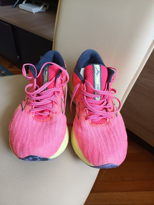 Adidași mizuno nr 37