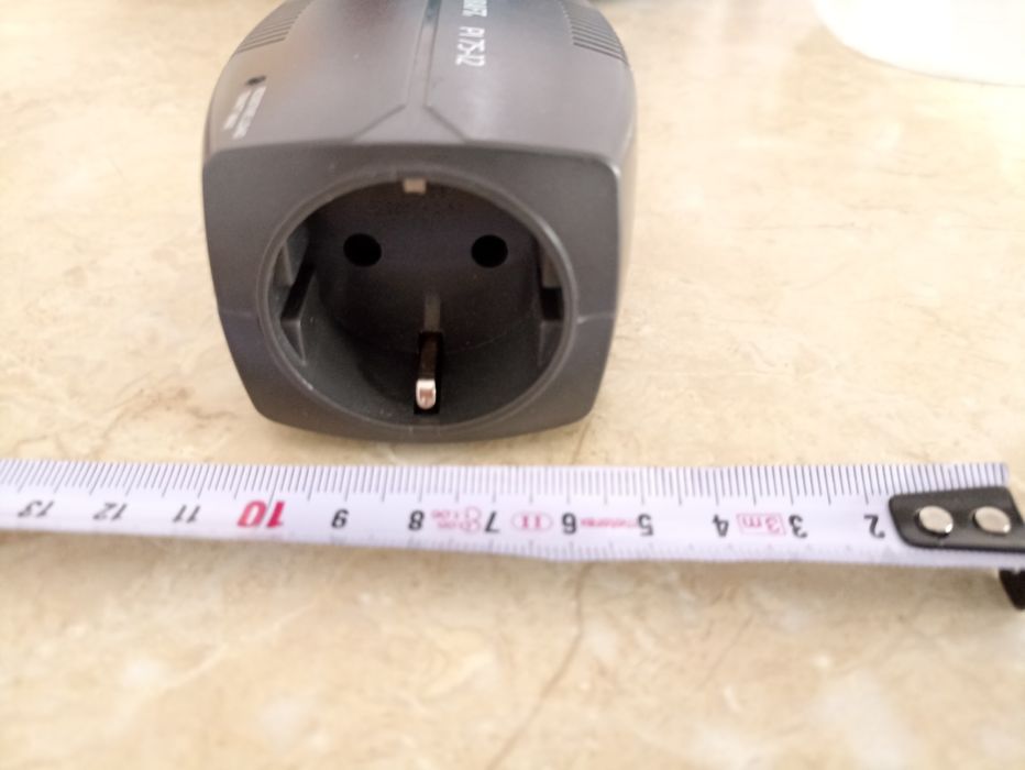 Transformator auto 12V la 220V