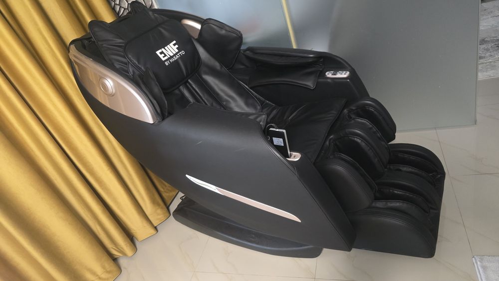 Fotoliu de masaj Masatto Enif impecabil