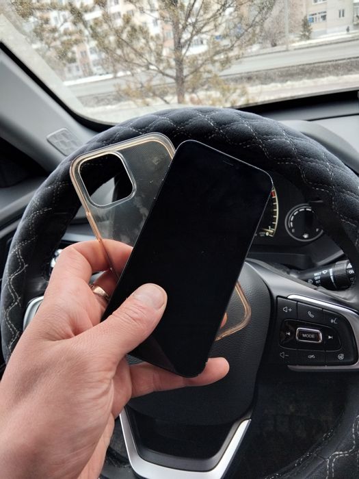 Айфон 12,128гиг ,