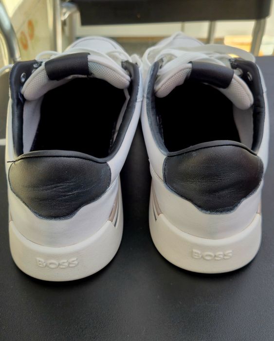 BOSS кожени маратонки