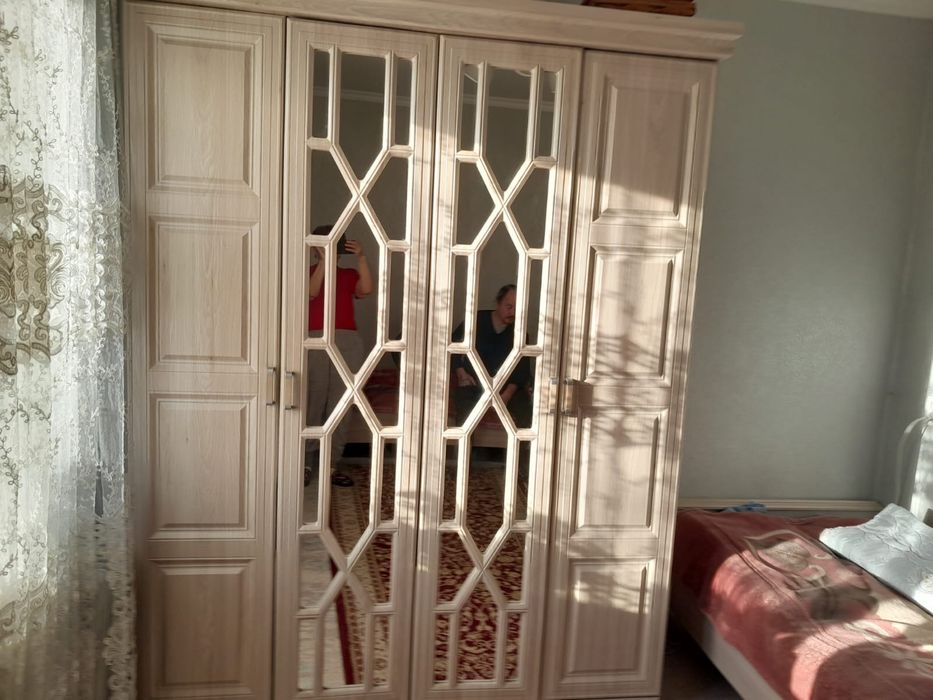 Спальный гарнитур