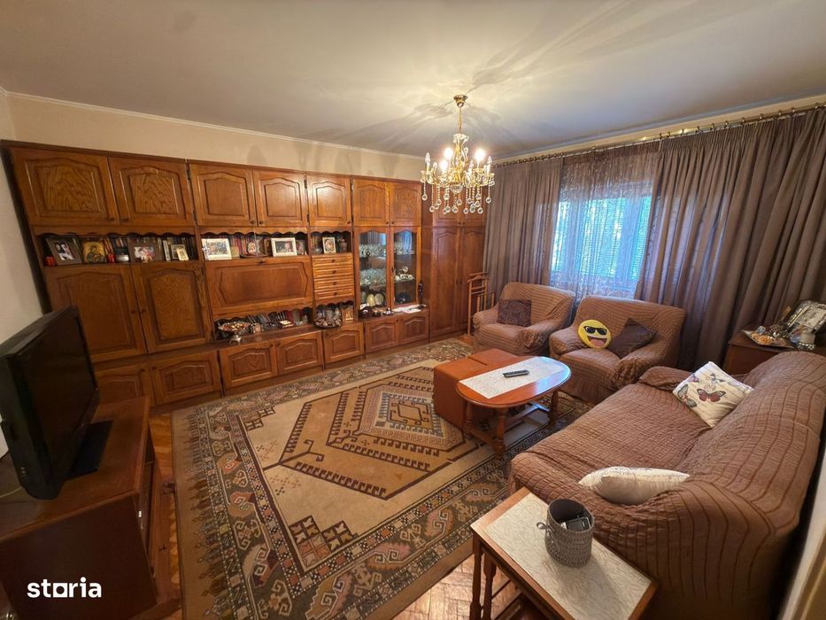 Apartament 3 camere, balcon în Militari