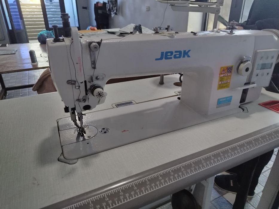 Jack tikuv mashinasi sotiladi