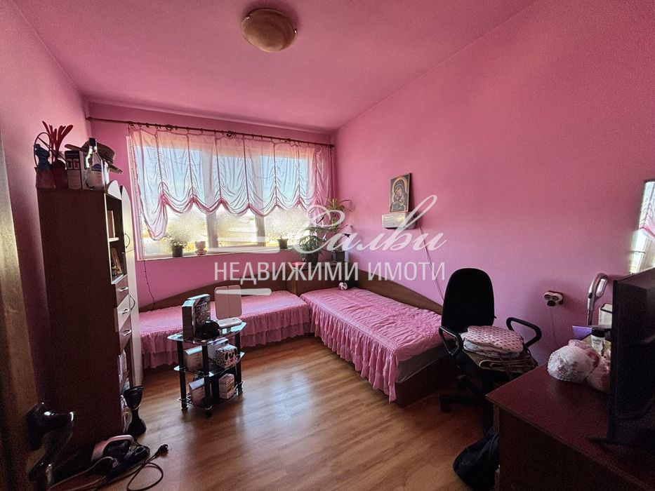 Продава се Тристаен апартамент в Нови пазар - 72 кв.м за 886 €/кв.м - Снимка #2