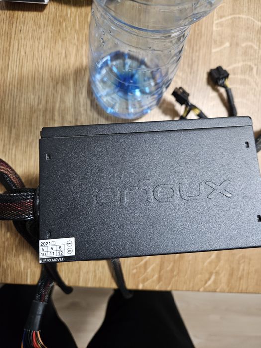 Захранване за компютър 700w